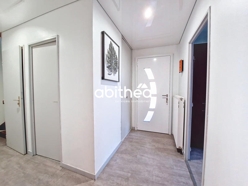 Maison - 90 m² - 3 pièces