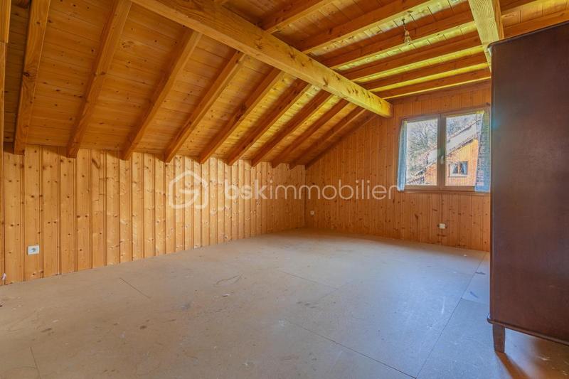 Maison - 111 m² - 6 pièces