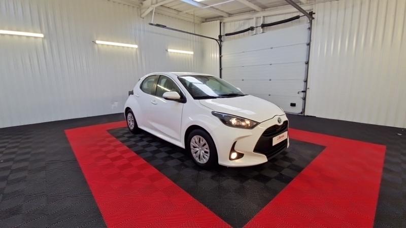 Toyota Yaris Hybride 116h Dynamic Business Beyond Zer