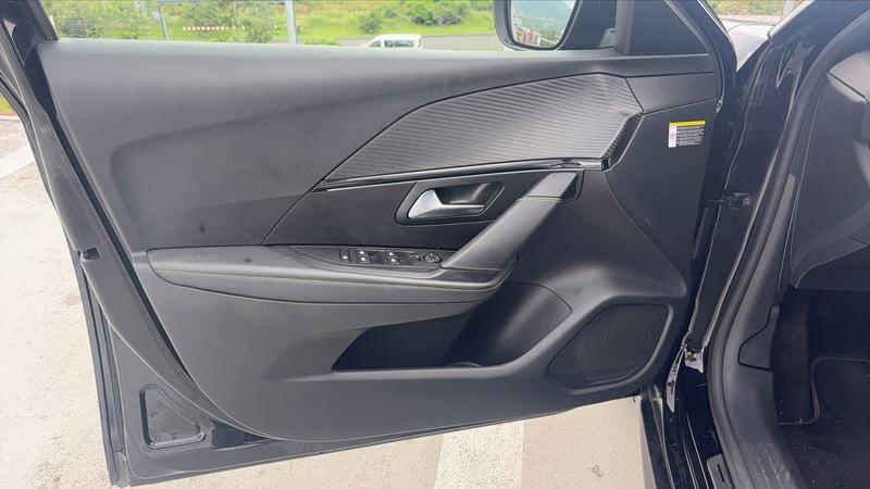 Peugeot E-208 136 50 kWh Gt