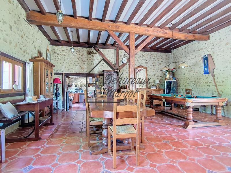 Longère - 244 m² - 10 pièces