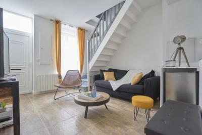 Maison - 82 m² - 6 pièces