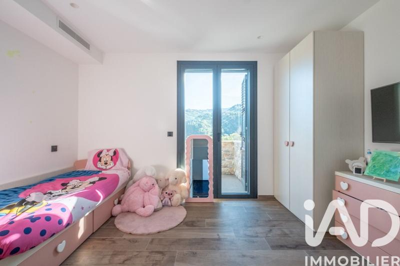Maison de maîtres - 360 m² - 10 pièces