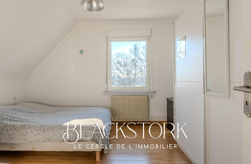 Maison - 211 m² - 7 pièces