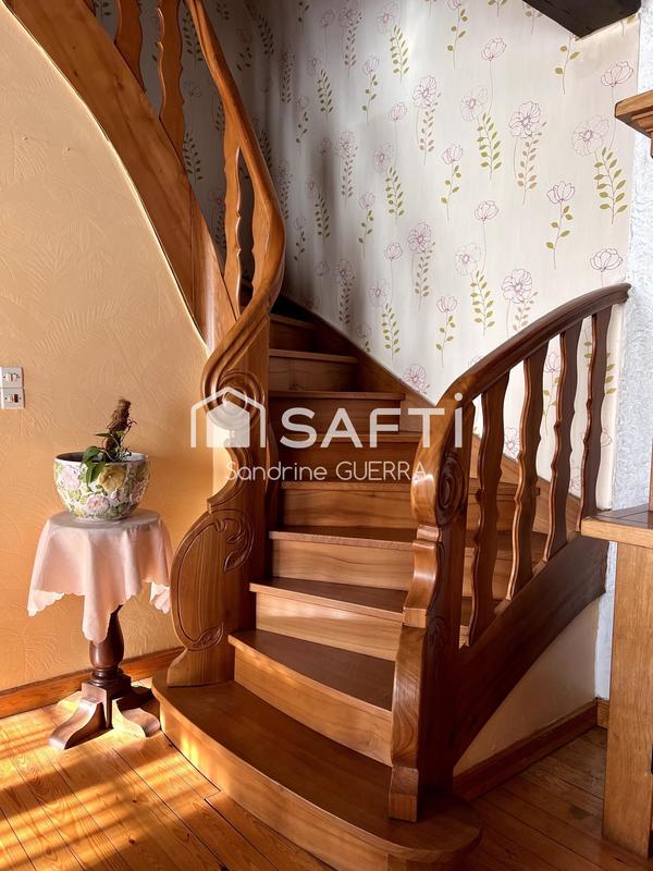 Maison - 172 m² - 7 pièces