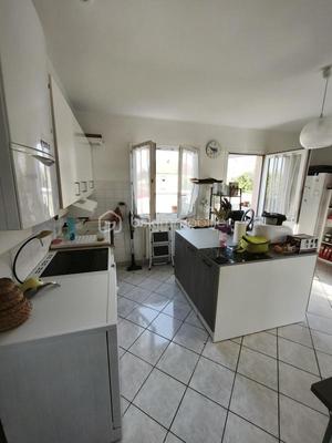 Maison - 99 m² - 4 pièces
