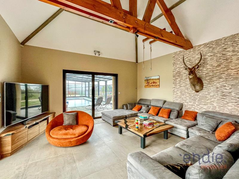 Haras - 250 m² - 7 pièces