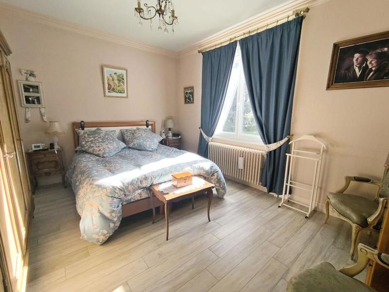 Maison - 218 m² - 6 pièces