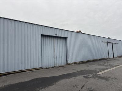 Local d'activité / Entrepôt - 200 m²