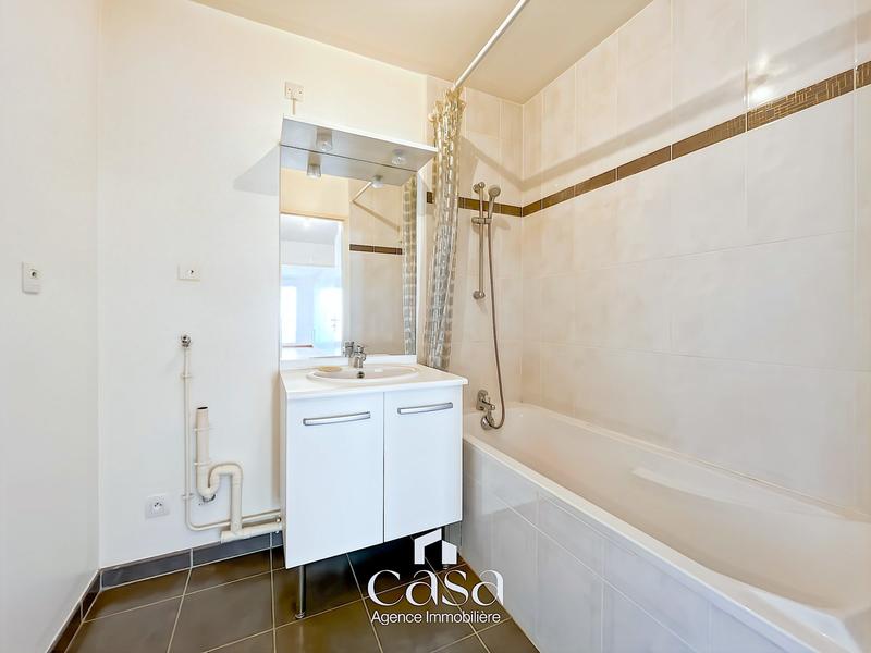 Appartement - 70 m² - 3 pièces