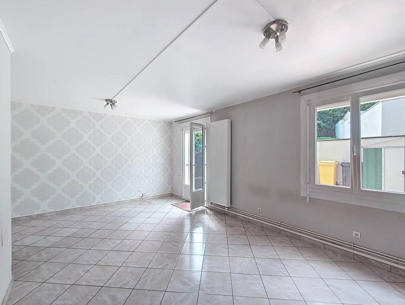 Maison - 94 m² - 5 pièces