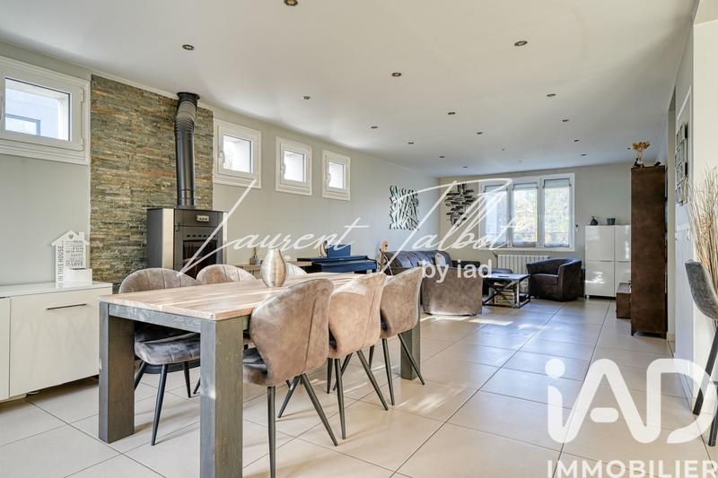 Maison - 162 m² - 7 pièces