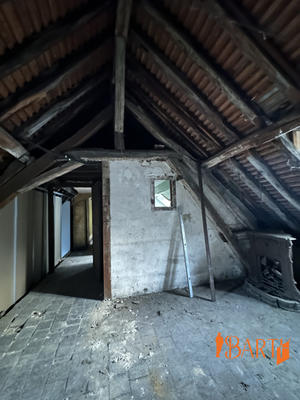 Loft - 95 m² - 4 pièces
