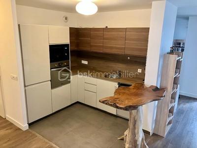 Appartement - 84 m² - 4 pièces