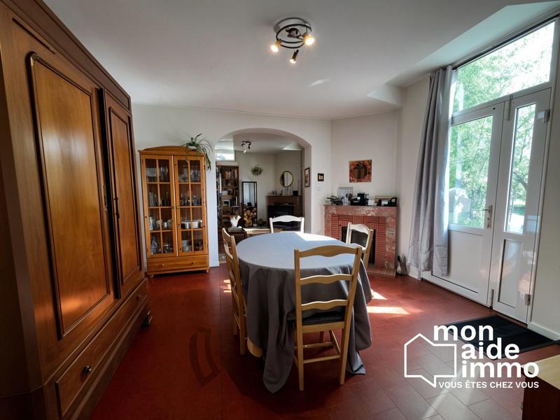 Maison - 145 m² - 6 pièces