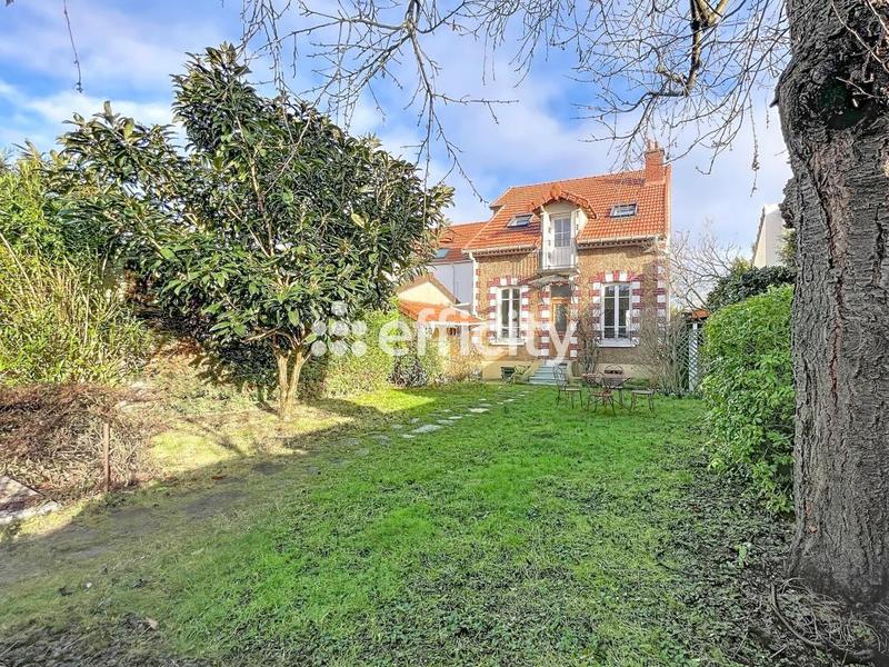 Pavillon - 135 m² - 6 pièces