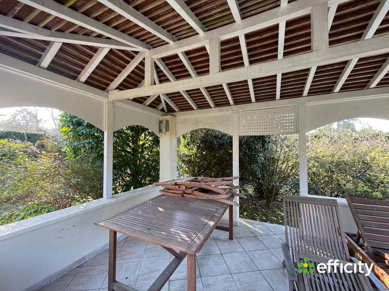 Maison - 139 m² - 6 pièces