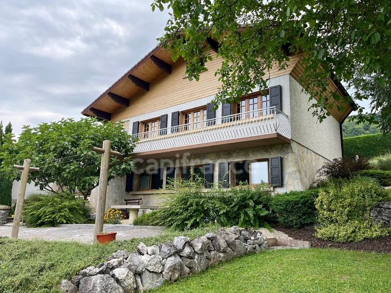 Maison - 140 m² - 5 pièces