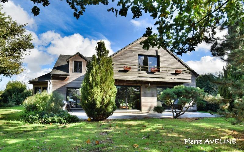 Maison - 276 m² - 7 pièces