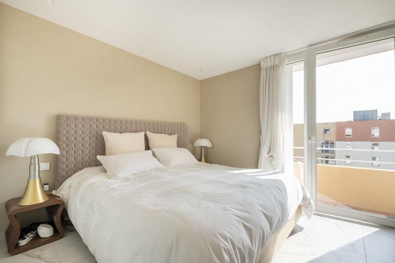 Appartement - 90 m² - 3 pièces