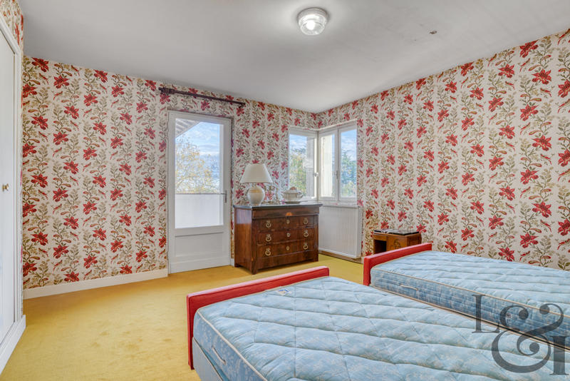 Maison - 200 m² - 6 pièces