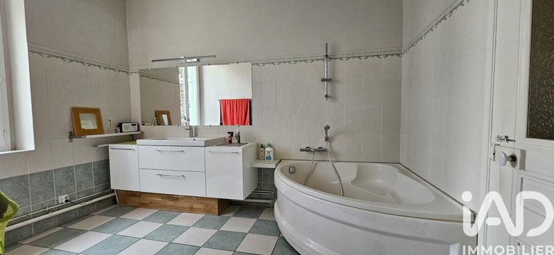 Appartement - 134 m² - 6 pièces