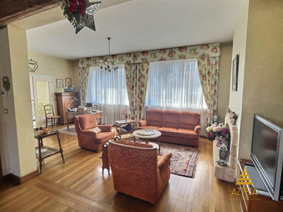 Maison - 158 m² - 5 pièces