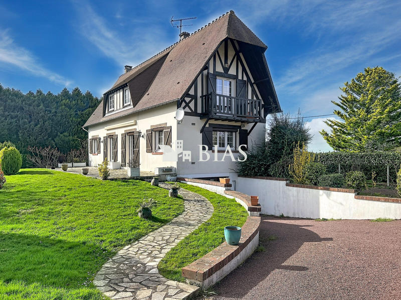 Maison - 136 m² - 5 pièces