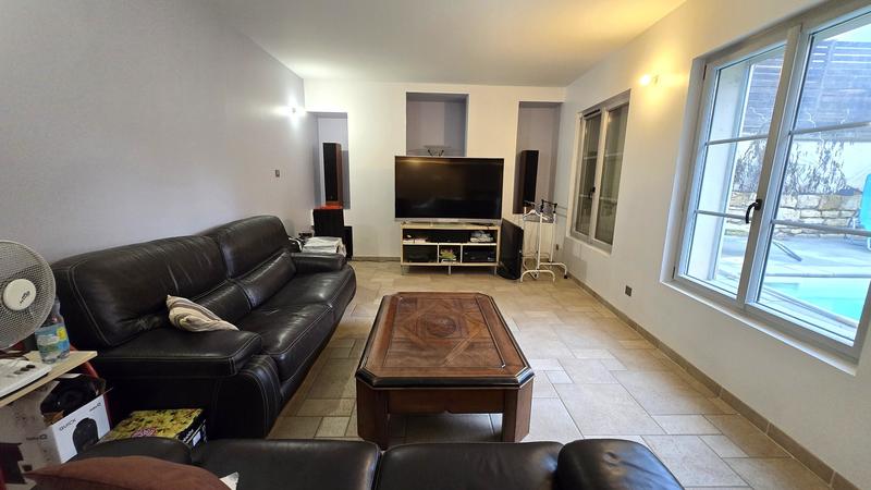 Maison - 215 m² - 7 pièces