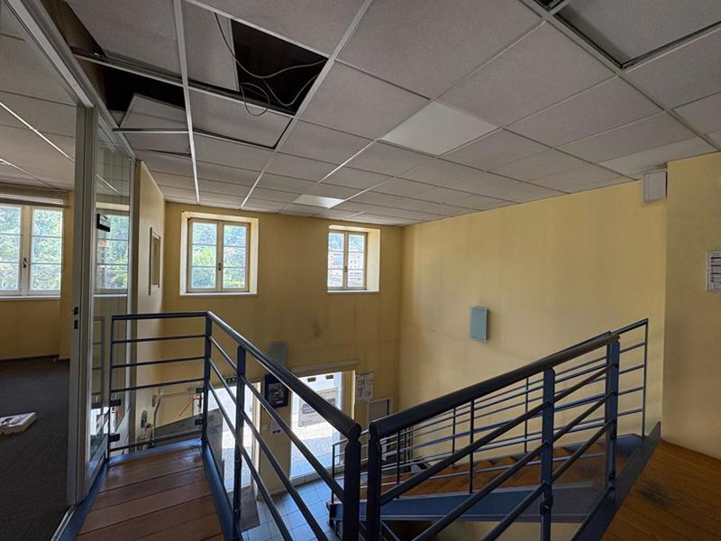 Local commercial - 288 m²