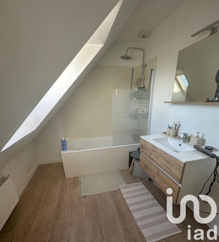 Maison - 85 m² - 5 pièces