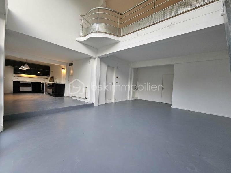 Loft - 172 m² - 7 pièces