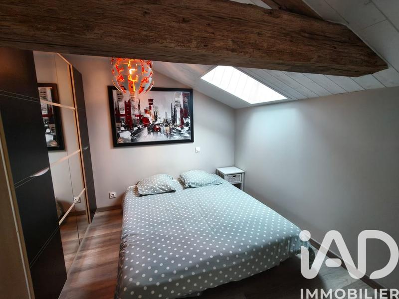 Maison - 211 m² - 8 pièces