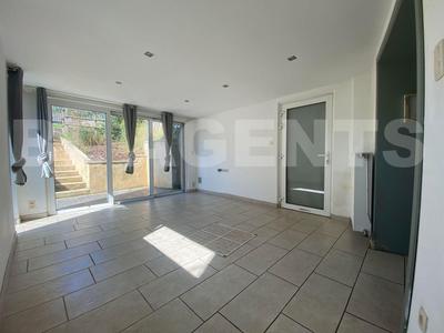 Maison - 98 m² - 4 pièces