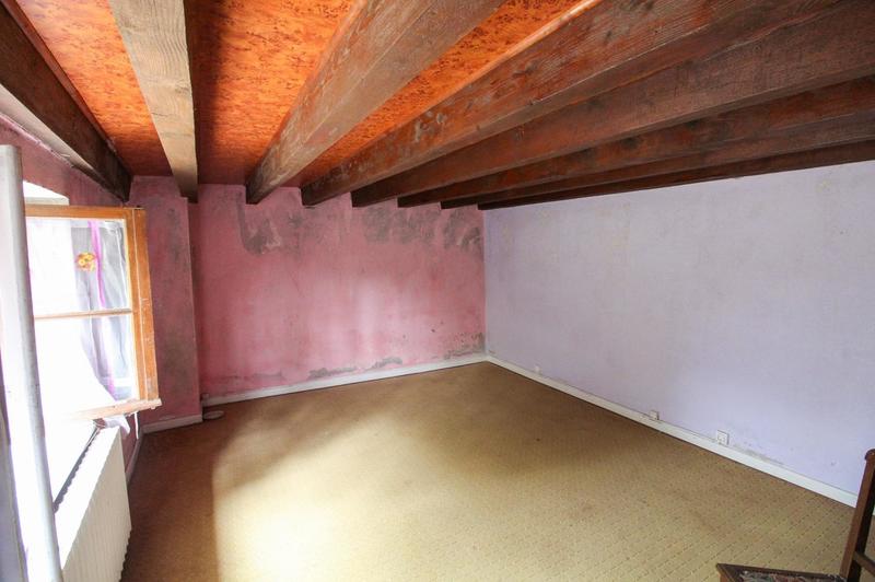 Maison - 220 m² - 11 pièces