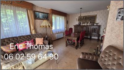 Maison - 185 m² - 10 pièces