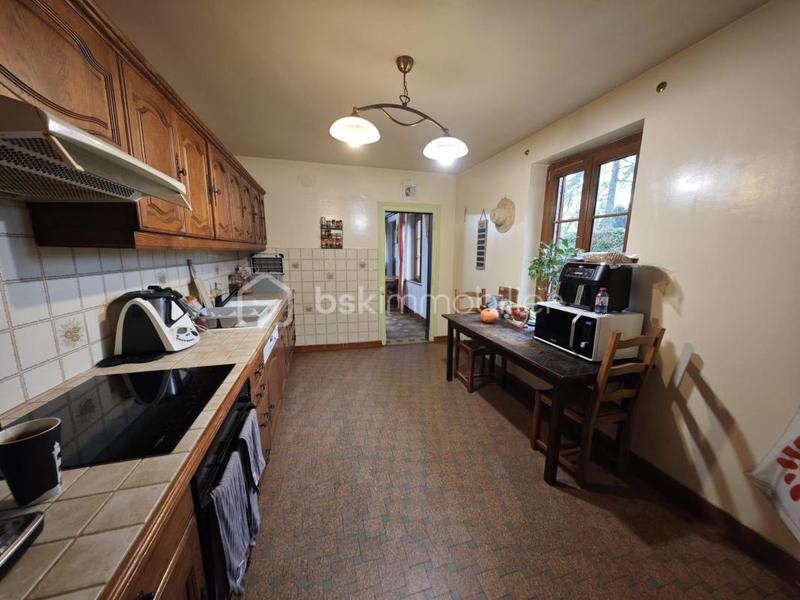 Maison - 123 m² - 9 pièces