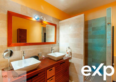 Maison - 152 m² - 8 pièces