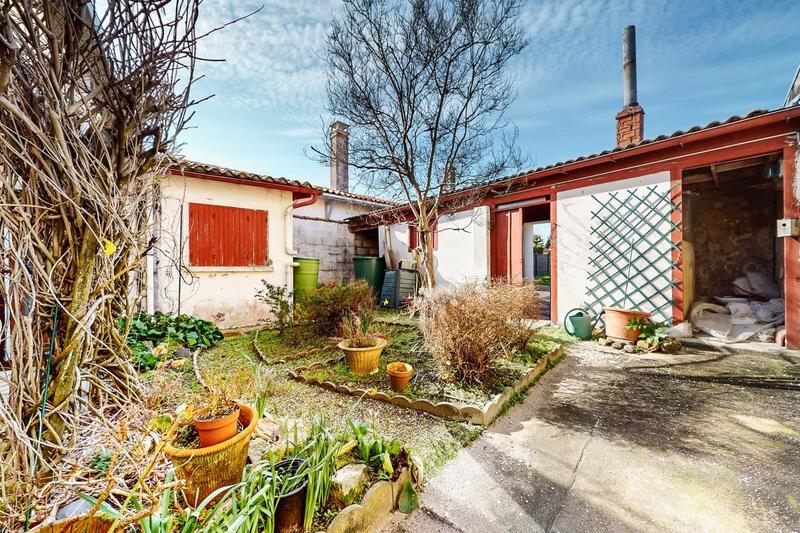 Maison - 198 m² - 8 pièces