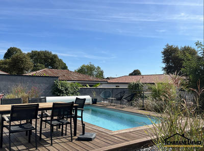 Maison - 92 m² - 4 pièces