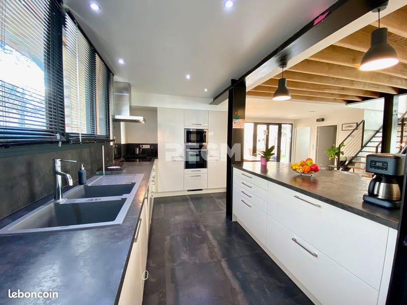 Maison - 164 m² - 6 pièces