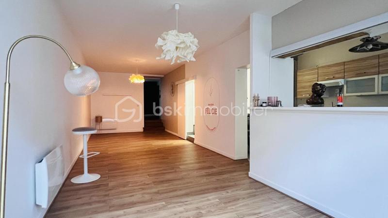 Immeuble - 179 m² - 5 pièces