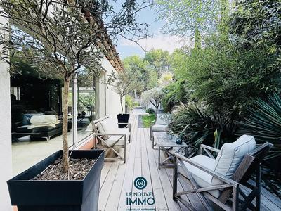 Villa - 180 m² - 5 pièces