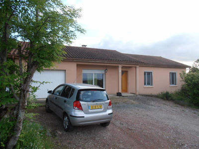 Maison - 104 m² - 4 pièces