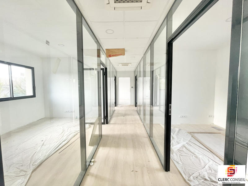 Bureau - 100 m²