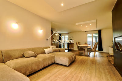 Maison - 150 m² - 9 pièces