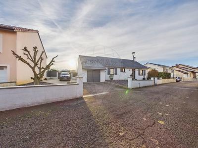 Maison - 88 m² - 5 pièces