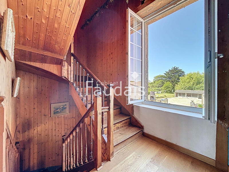 Maison - 167 m² - 7 pièces