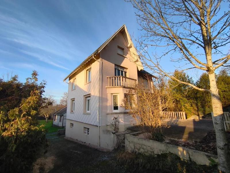 Maison - 170 m² - 7 pièces