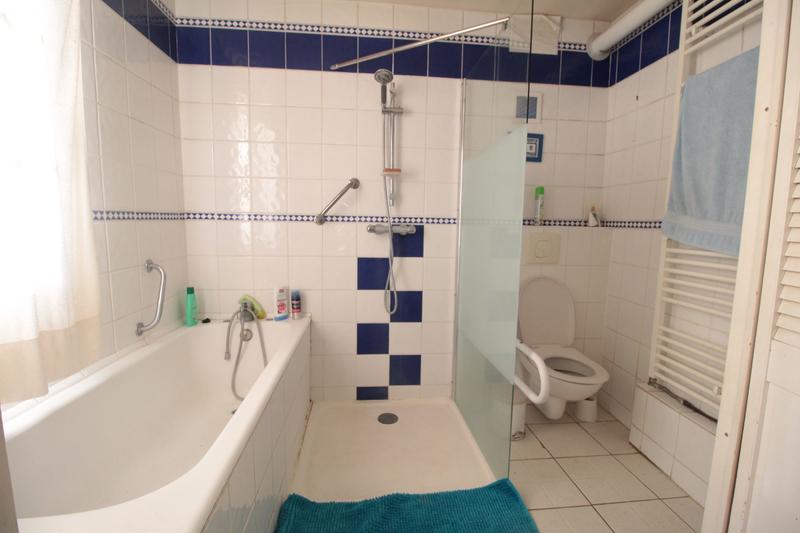 Maison - 159 m² - 7 pièces